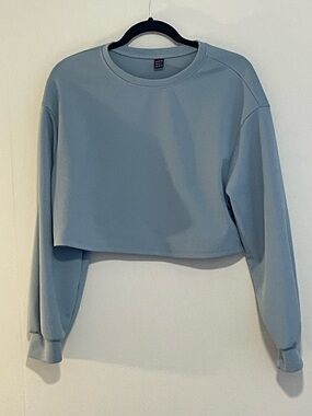 Women’s Cropped Crewneck Sweatshirt - Light Blue Item # 11413